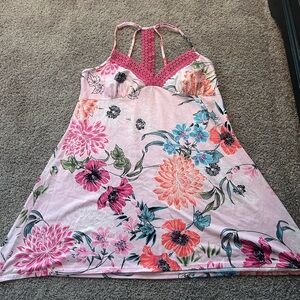 Secret Treasures Pink w Lace Raiser Back Floral  Night Gown

Size L